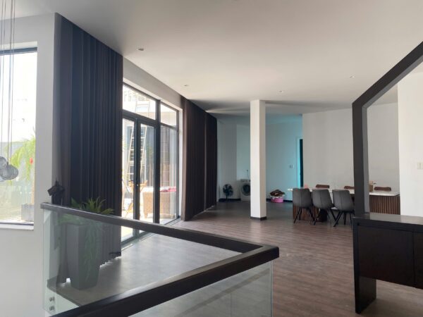 Biệt thự 3 tầng mặt tiền Lê Hồng Phong 45ty