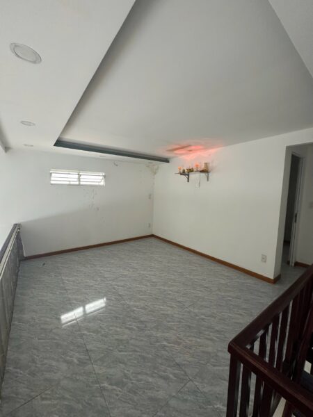 Nhà mê lửng kiệt Hùng Vương 70mv, 4500