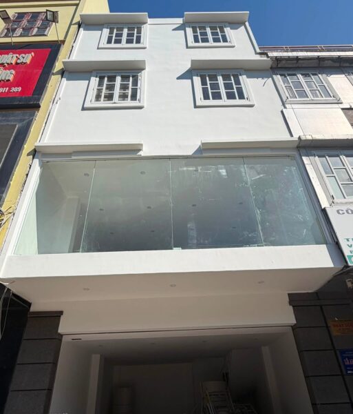 Nhà 4 tầng mặt tiền Lê Duẩn 40tr