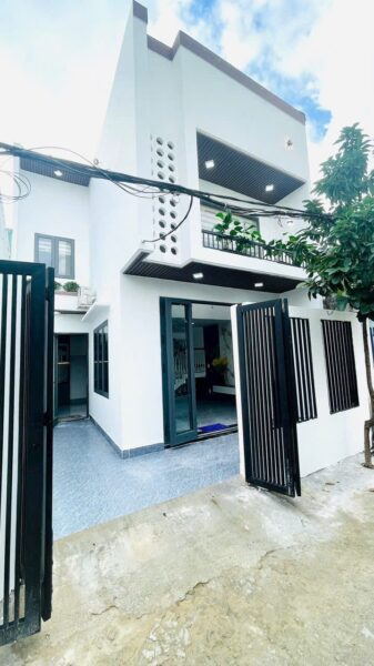 Nhà 2 tầng kiệt Trường Chinh 72mv, 3650