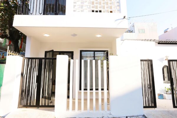 Nhà 2 tầng 2 mặt kiệt ô tô Nguyễn Phan Vinh 160mv, 35ty