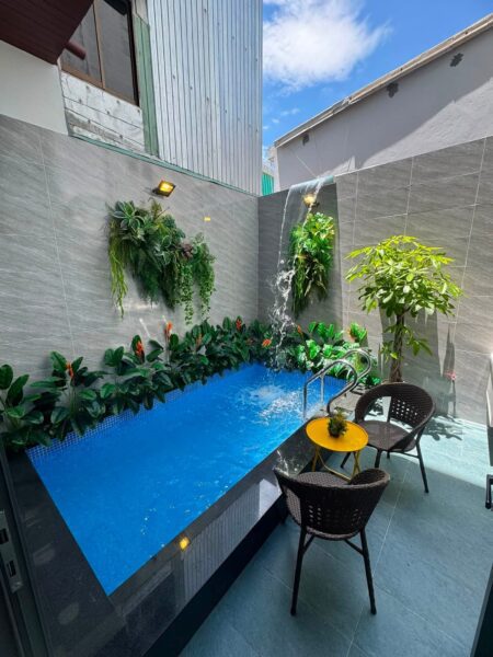 Vila 4 tầng kiệt ô tô Nguyễn Hoàng 7500