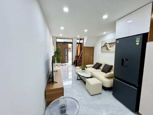 Nhà 2 tầng kiệt ô tô Trần Xuân Lê 4200
