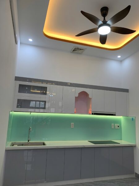 Nhà 2 tầng kiệt ô tô Cù Chính lan 5999