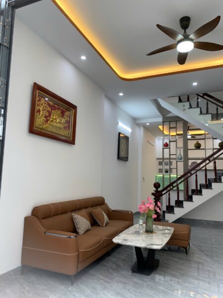 Nhà 2 tầng kiệt ô tô Cù Chính lan 5999