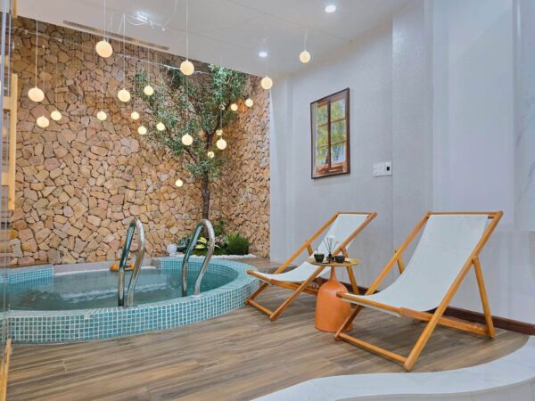 Nhà 3 tầng kiệt ô tô Hoàng Diệu 73mv, 7950