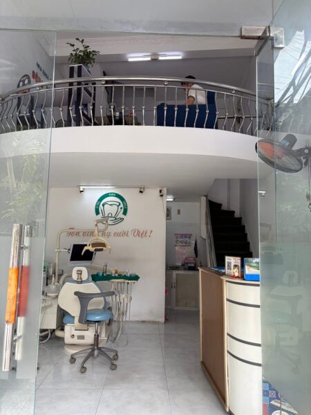 Nhà 4 tầng mặt tiền Hà Huy Tập 4650
