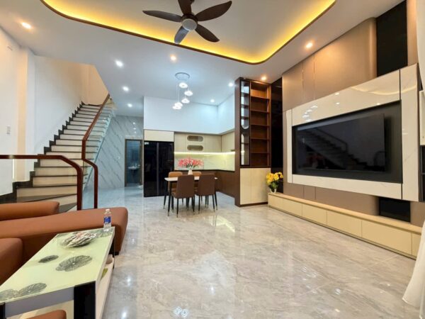 Nhà 2 tầng kiệt Dũng Sỹ Thanh Khê 68mv, 4990