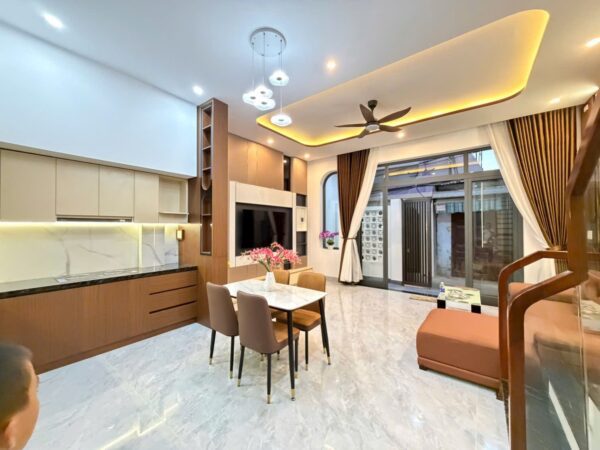 Nhà 2 tầng kiệt Dũng Sỹ Thanh Khê 68mv, 4990