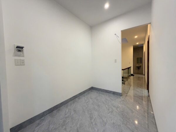 Nhà 2 tầng kiệt Dũng Sỹ Thanh Khê 68mv, 4990