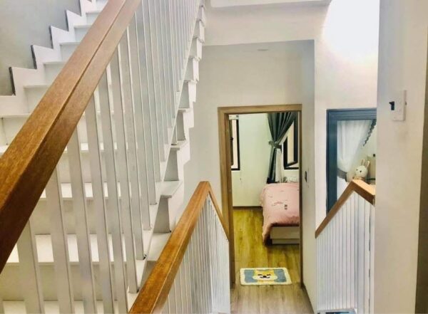 Cho thuê nhà 3 tầng Thái Thị Bôi 11tr