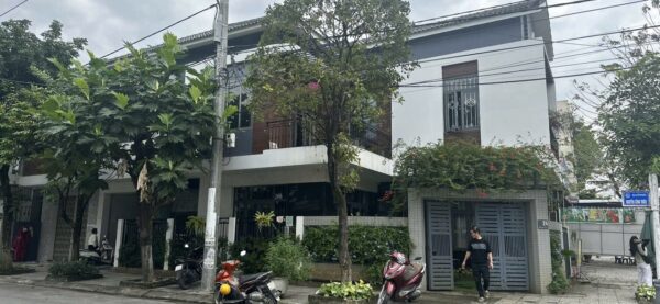 Biệt thự 2 mặt tiền Trần Đình Nam, 180mv, 18ty