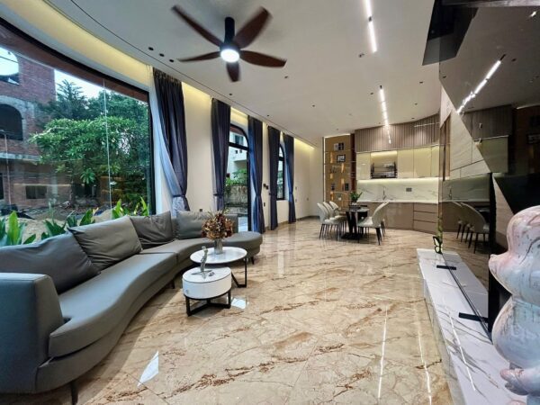 Nhà 3 tầng 2 mặt tiền Đào Công Soạn 8950