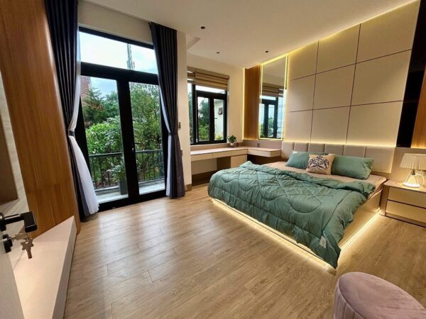Nhà 3 tầng 2 mặt tiền Đào Công Soạn 8950