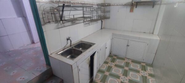 Nhà gác lửng kiệt Nguyễn Chánh 2790