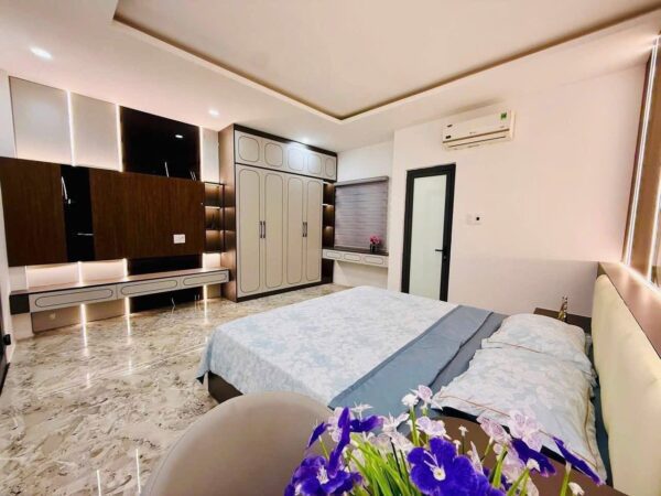 Cho thuê Nhà 4 tầng kiệt ô tô Lê Độ 76mv, 32tr