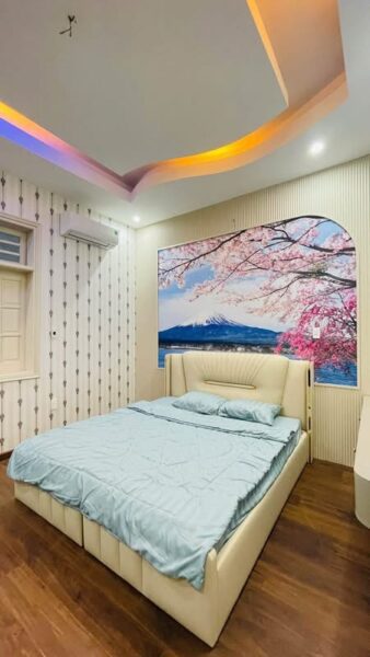 Cho thuê nhà 3 tầng mặt tiền Lê Văn Thịnh 20tr