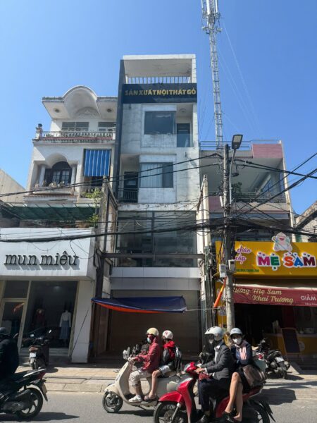 Cho thuê nhà 5 tầng mặt tiền Hoàng Hoa Thám 35tr