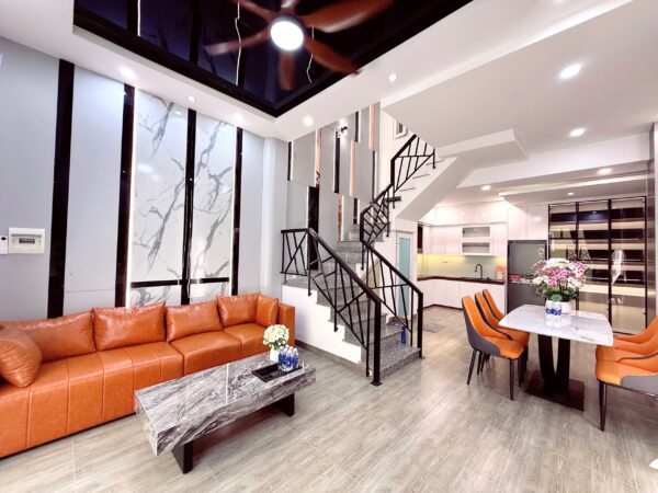 Nhà 3 tầng kiệt ô tô Trưng nữ vương 5250