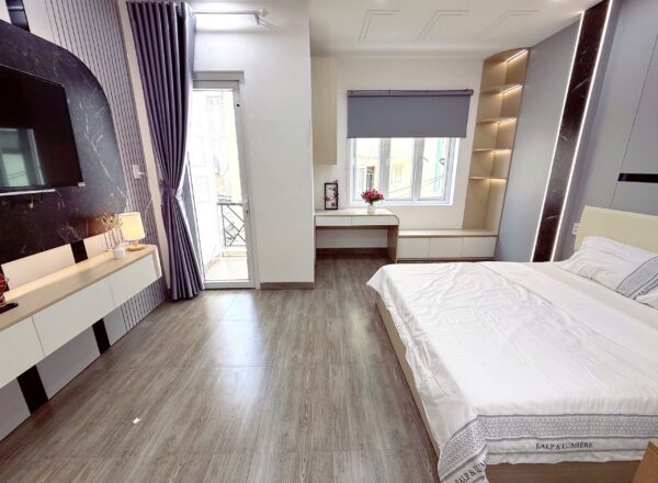 Nhà 3 tầng kiệt ô tô Trưng nữ vương 5250