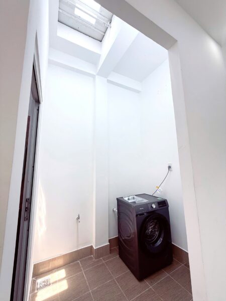 Nhà 3 tầng kiệt ô tô Trưng nữ vương 5250