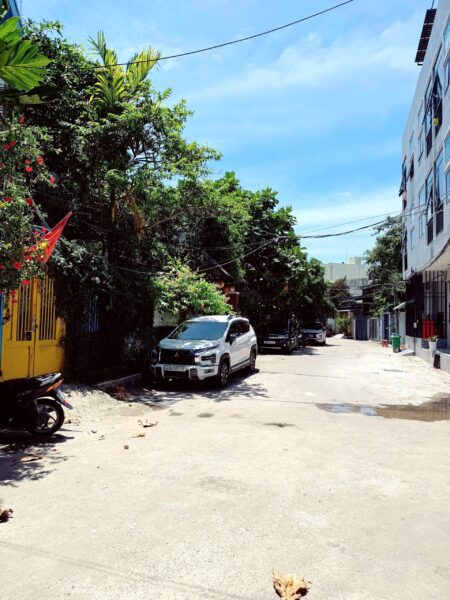 Nhà 3 tầng kiệt ô tô Trưng nữ vương 5250
