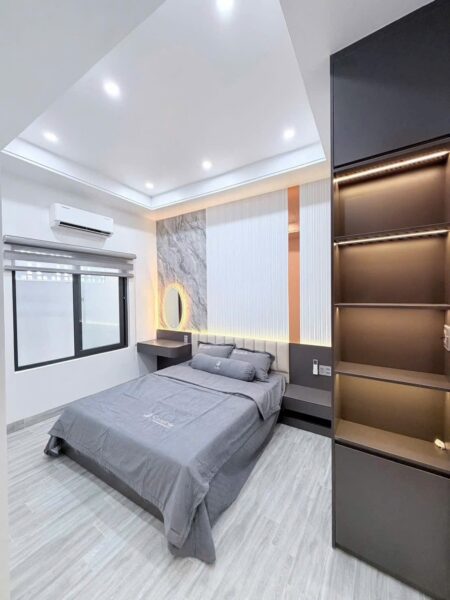 Nhà 3 tầng mặt tiền Đặng Huy Tá 6500