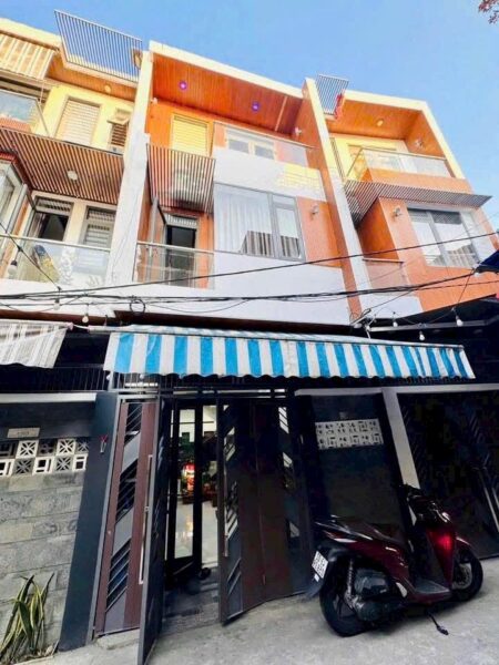 Nhà 3 tầng kiệt ô tô Trần cao Vân 5600