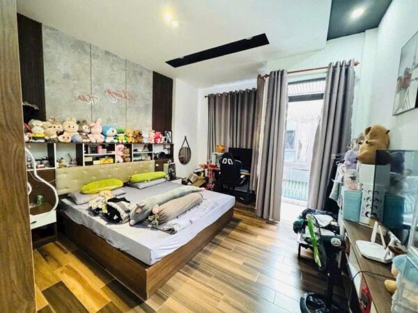 Nhà 3 tầng kiệt ô tô Trần cao Vân 5600