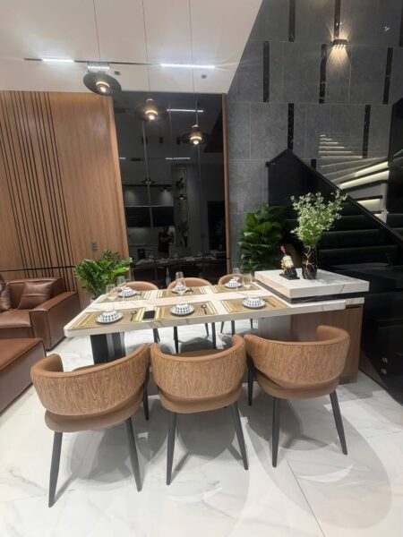 Nhà 3 tầng mặt tiền Nguyễn Hành 10ty5