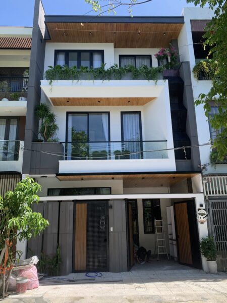 Nhà 3 tầng mặt tiền Nguyễn Hành 10ty5