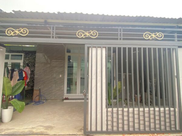Nhà ba lá kiệt ô tô Hoàng Văn Thái 109mv, 1ty3