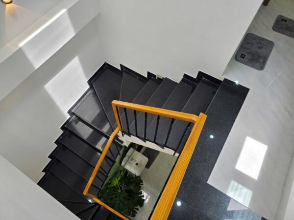 Nhà 2 tầng kiệt Trưng nữ vương 4750