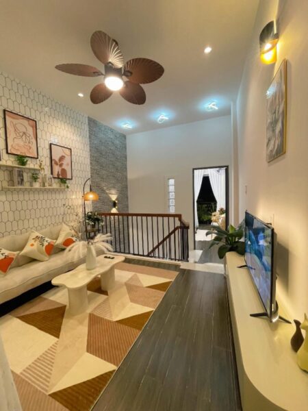 Nhà 2 tầng kiệt ô tô Hùng Vương 5750