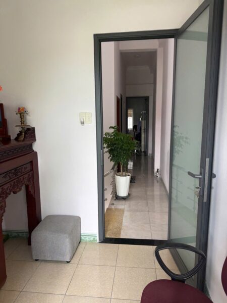 Nhà 2 tầng mặt tiền Nguyễn Thị Hồng, 8300