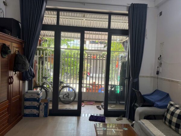 Nhà 2 tầng mặt tiền Nguyễn Thị Hồng, 8300