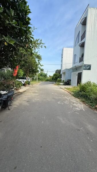 Đất mặt tiền Bàu Mạc 18, 136mv, 4600