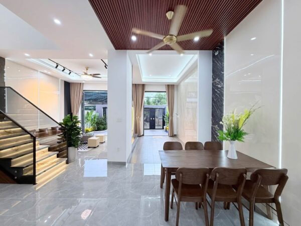 Nhà 3 tầng mặt tiền Dương Sơn 121mv, 5950