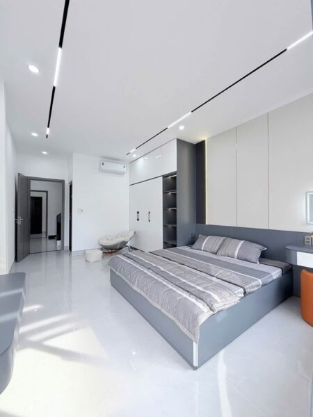 Nhà 3 tầng kiệt ô tô Huỳnh Ngọc Huệ 63mv, 6900