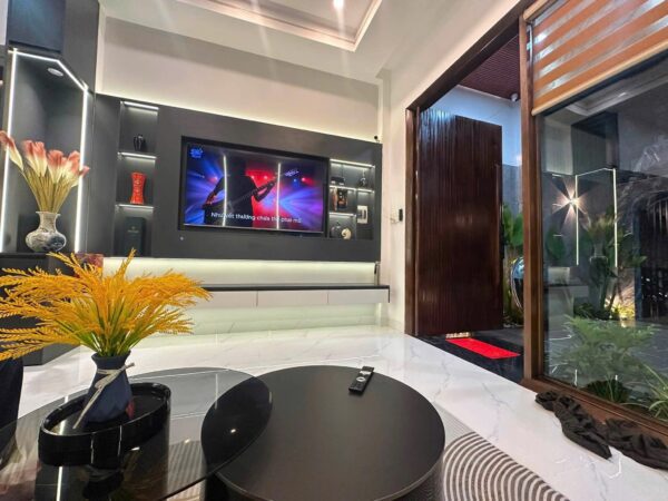 Nhà 3 tầng kiệt ô tô Đồng Kè, 60mv, 5850