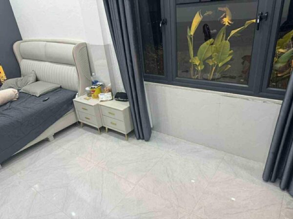 Nhà 2 tầng mặt tiền Nguyễn Văn Cừ 79mv, 4500