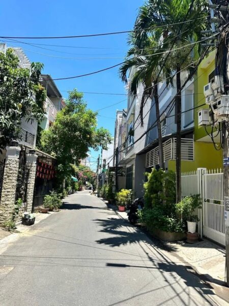 Nhà 3 tầng kiệt ô tô Mai Xuân Thưởng 7600