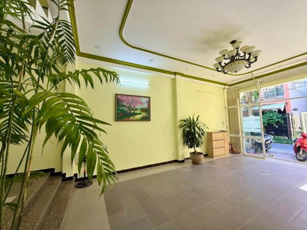 Nhà 3 tầng kiệt ô tô Mai Xuân Thưởng 7600