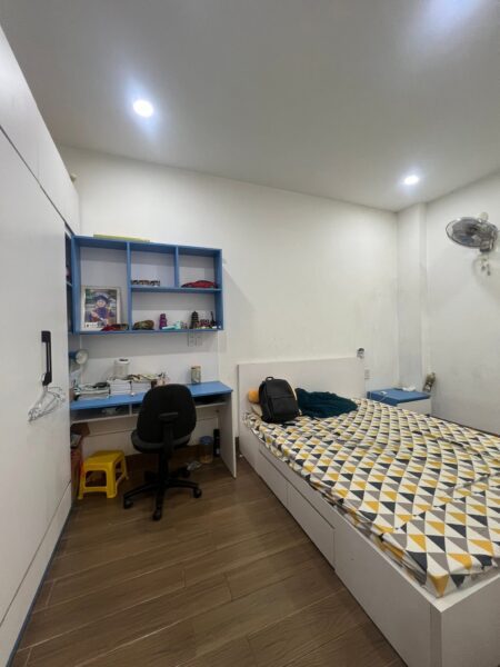 Nhà 4 tầng kiệt Trưng nữ vương 53mv, 5350