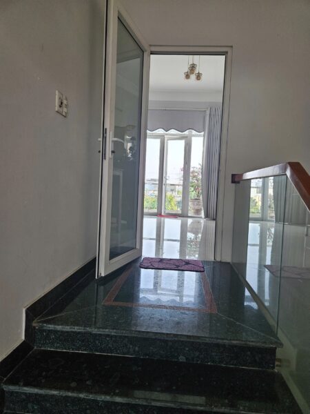 Nhà 3 tầng mặt tiền Đặng Hoà 100mv, 6100