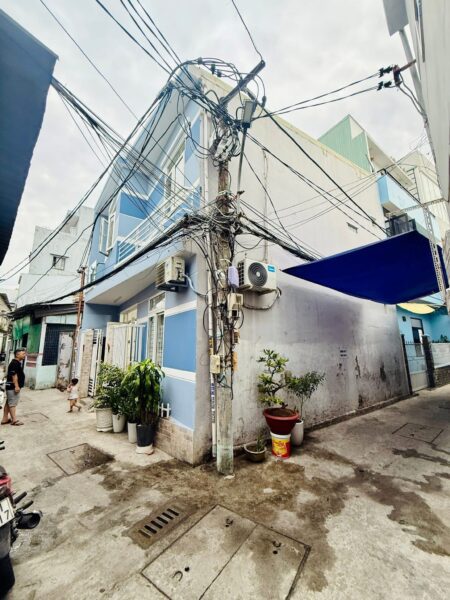 Nhà 2 tầng 3 mặt kiệt Lê Duẩn 4400