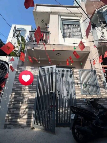 Nhà 2 tầng kiệt ô tô Nguyễn Phước Nguyên 3850