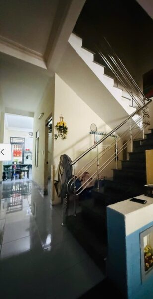 Nhà 2 tầng mặt tiền Phạm Văn Bạch 8500