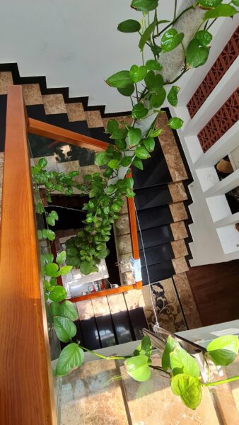 Nhà 3 tầng mặt tiền Hoà Nam, 100mv, 7600
