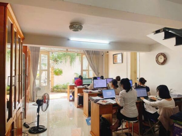 2 nhà liền kề 2 tầng kiệt ô tô Châu Văn Liêm 11ty